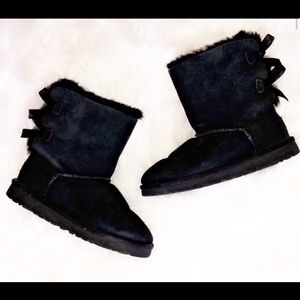 UGG Bailey Bow Short Black Boots